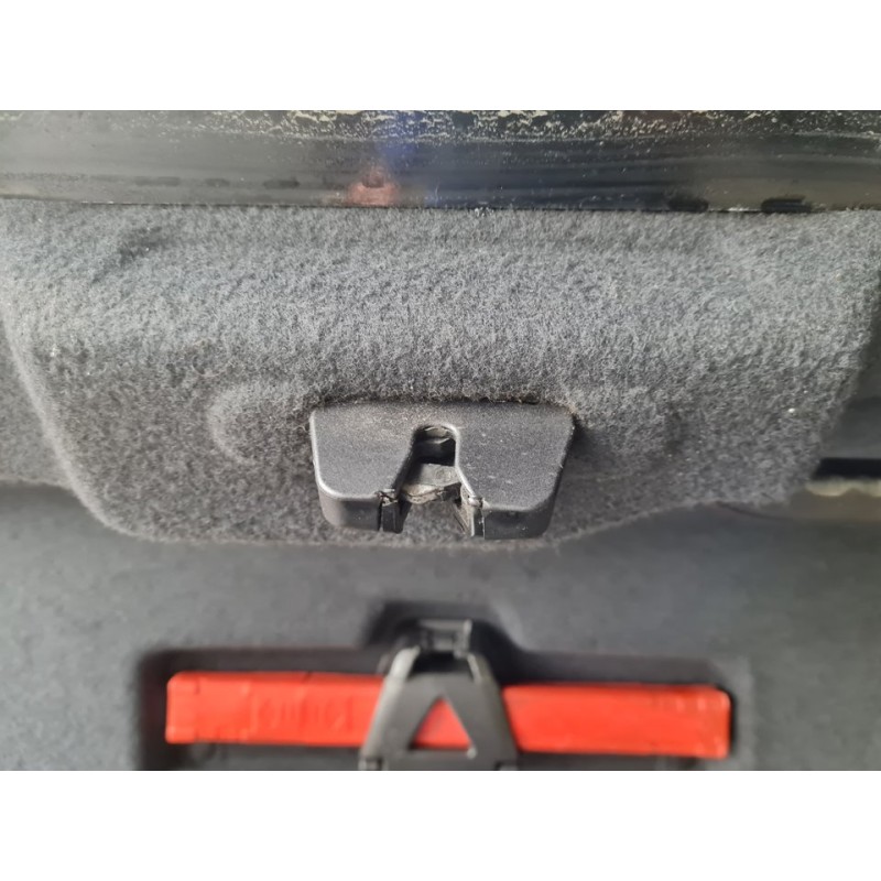 CERRADURA MALETERO / PORTON 