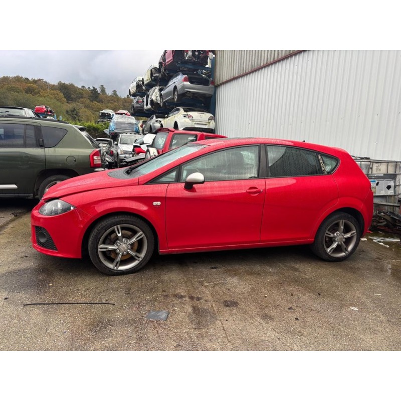 SEAT LEON (1P1)