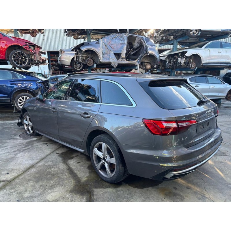 AUDI A4 AVANT (8WD)