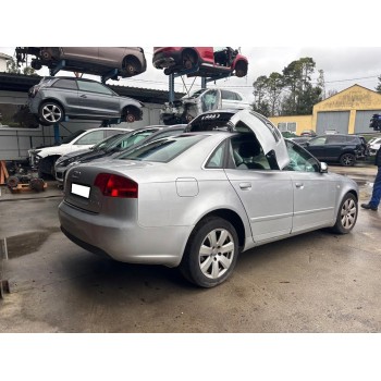 AUDI A4 BERLINA (8E)