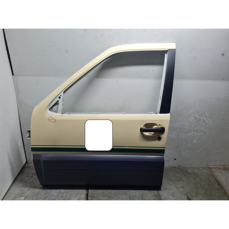 PUERTA DELANTERA IZQUIERDA 