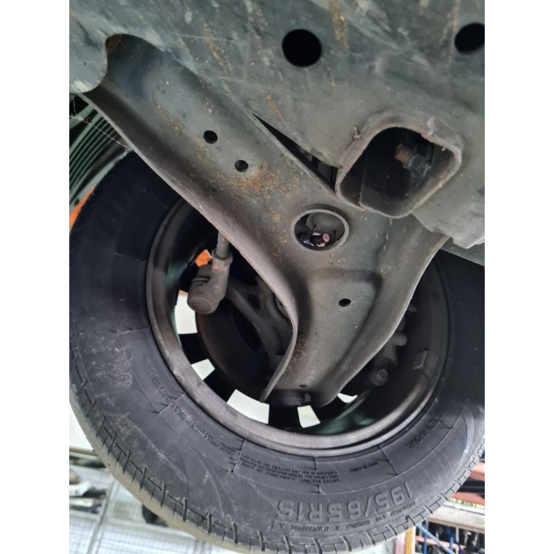 BRAZO SUSPENSION INFERIOR DELANTERO IZQUIERDO 54500C8000 