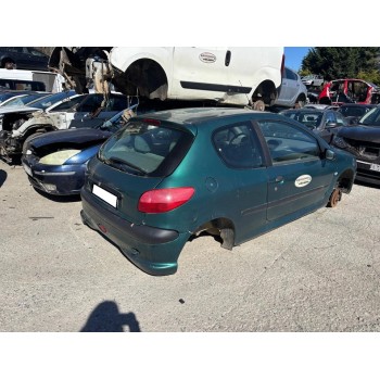 PEUGEOT 206 BERLINA