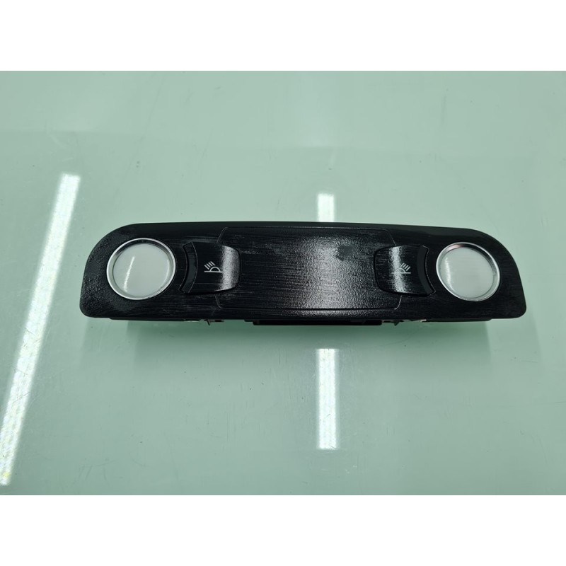 LUZ INTERIOR 4L0947111B 