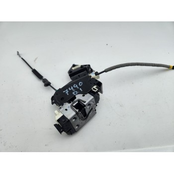 CERRADURA PUERTA DELANTERA IZQUIERDA A2047202735 