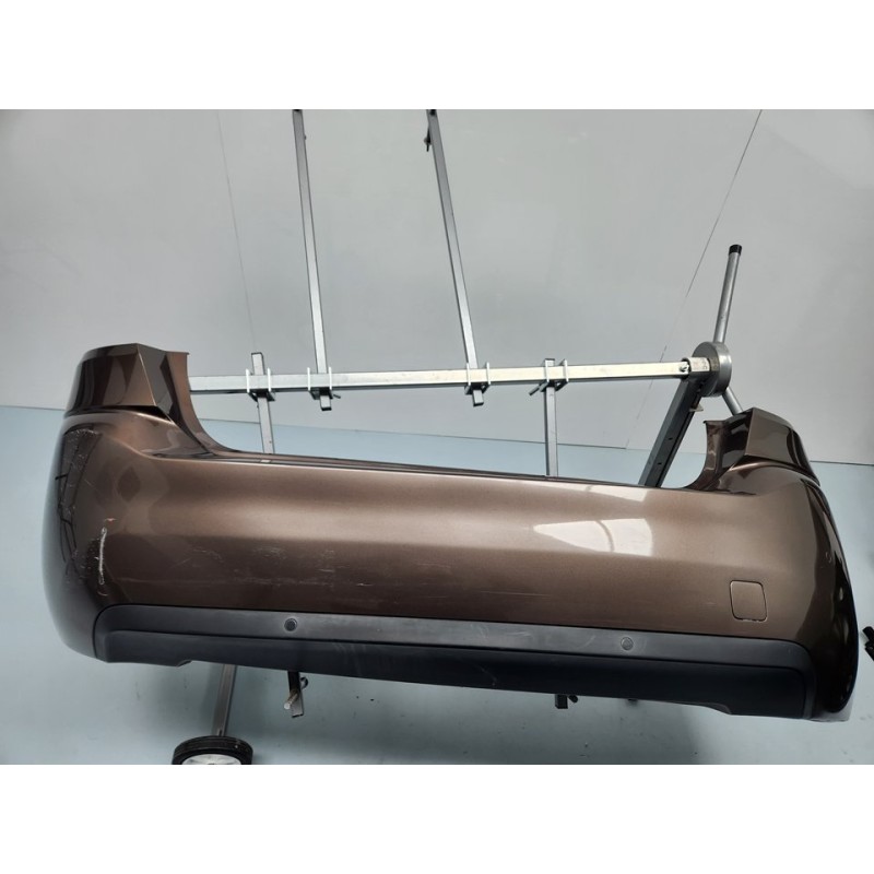 PARAGOLPES TRASERO 
