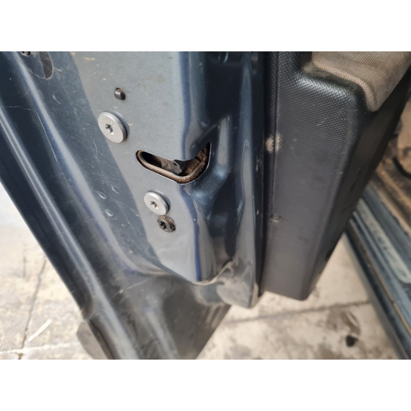 CERRADURA PUERTA DELANTERA IZQUIERDA 