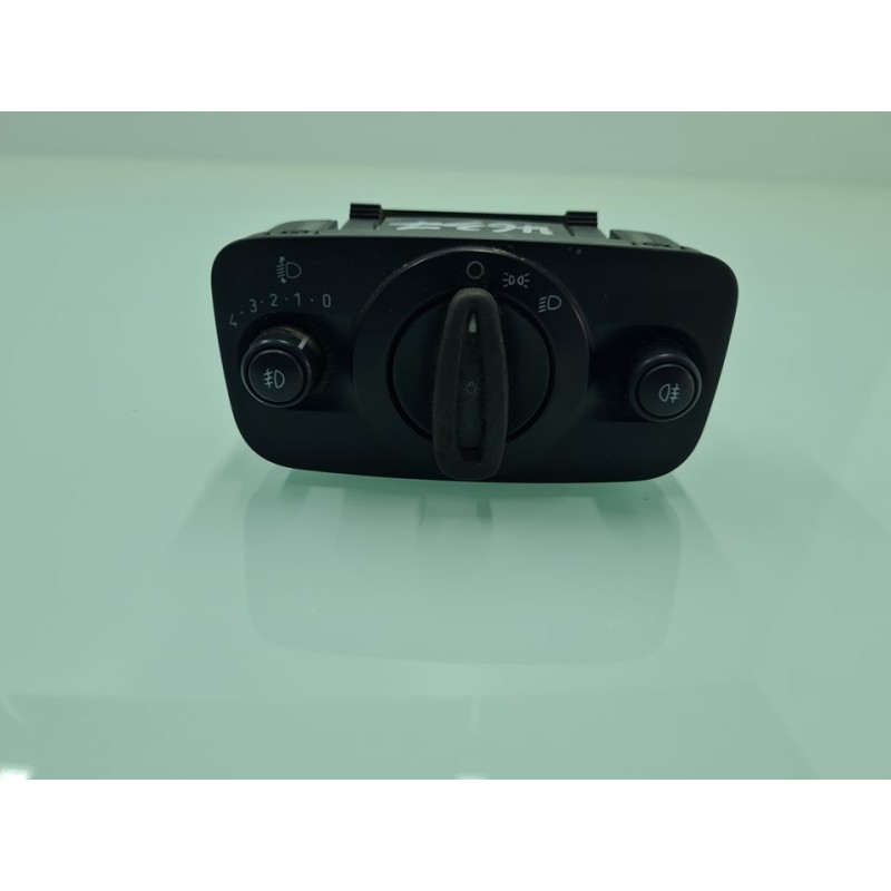 MANDO LUCES 8A6T13A024 