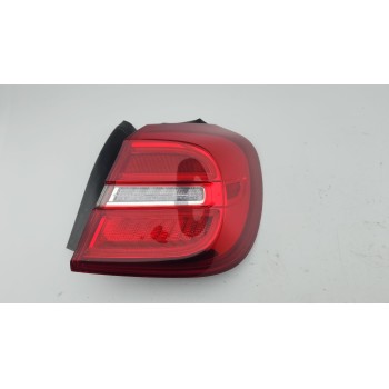 PILOTO TRASERO DERECHO A1569062058 