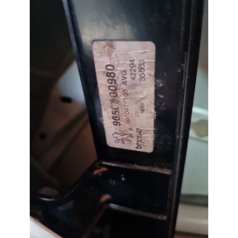 ELEVALUNAS DELANTERO IZQUIERDO 9221V8 / 9650800980 