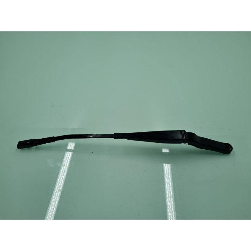 BRAZO LIMPIA DELANTERO IZQUIERDO 80B955407 