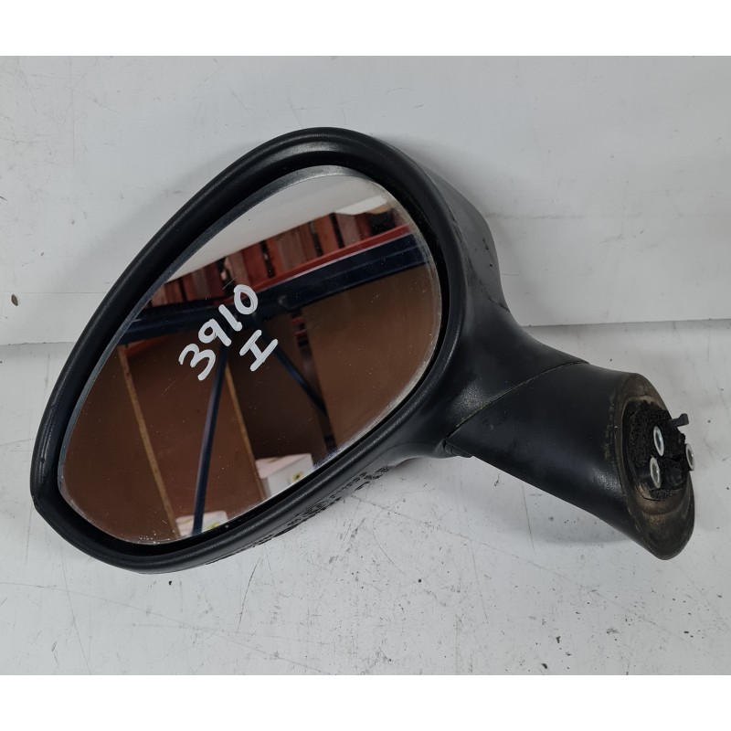 RETROVISOR IZQUIERDO 