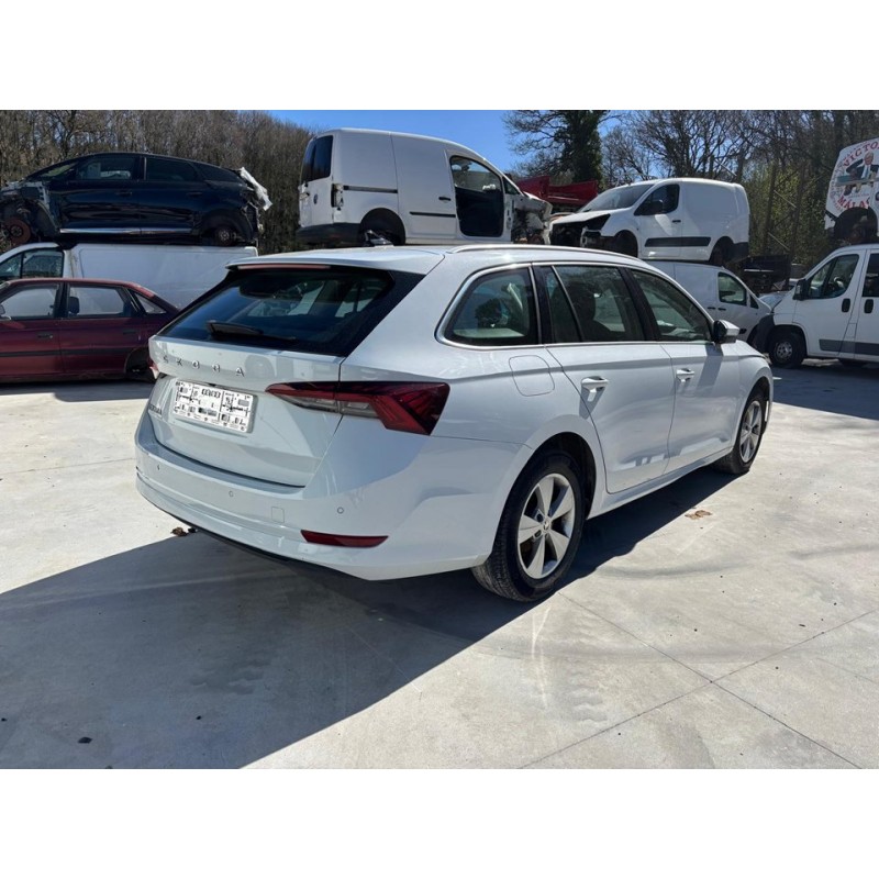 skoda octavia combi (nx5) del año 2022
