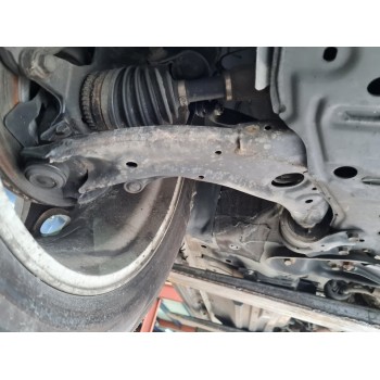 BRAZO SUSPENSION INFERIOR DELANTERO DERECHO 