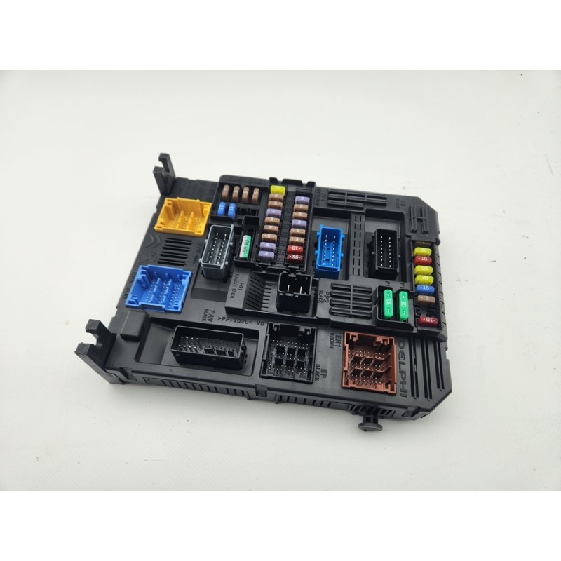 CAJA RELES / FUSIBLES 9832880280 