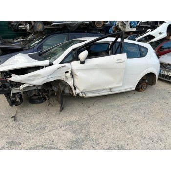 SEAT LEON (1P1)