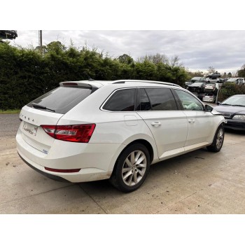 SKODA SUPERB COMBI (3V5)