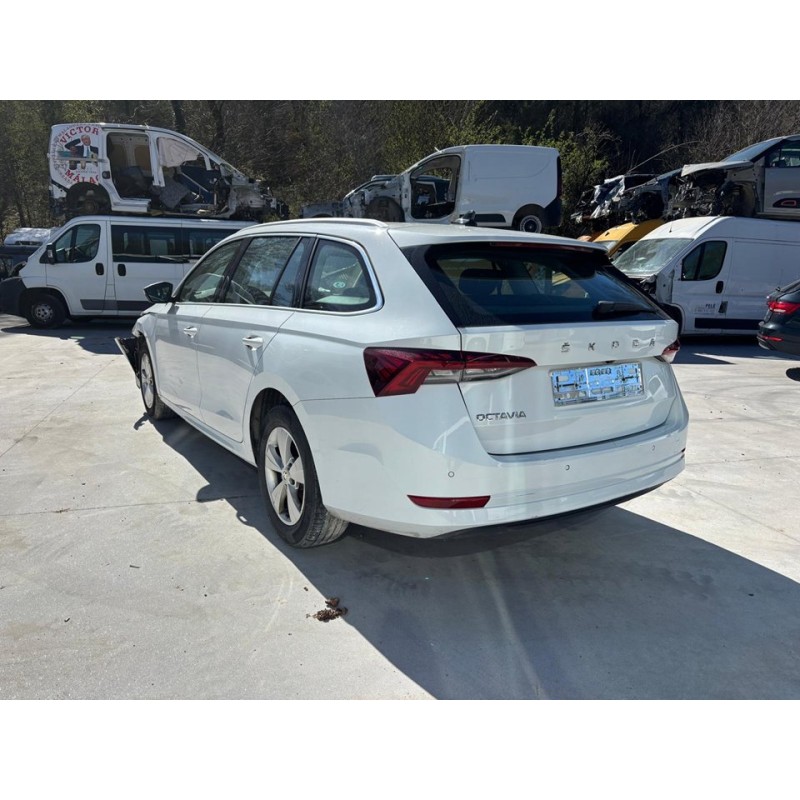 skoda octavia combi (nx5) del año 2022