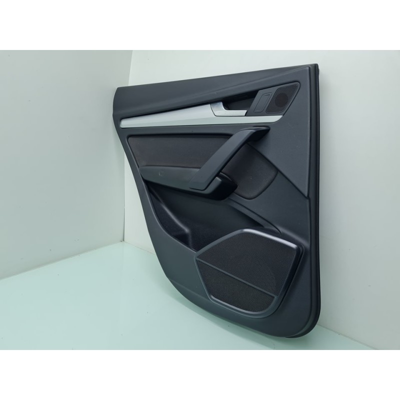 GUARNECIDO PUERTA TRASERA IZQUIERDA 80A867487 