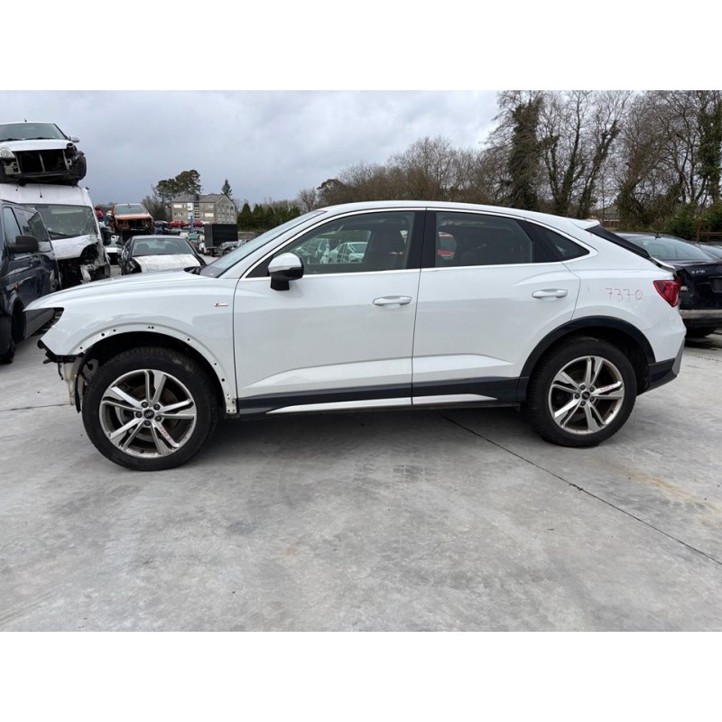 audi q3 sportback (f3n) del año 2022