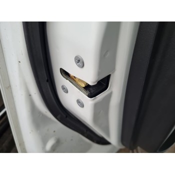 CERRADURA PUERTA DELANTERA IZQUIERDA 
