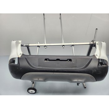 PARAGOLPES TRASERO 
