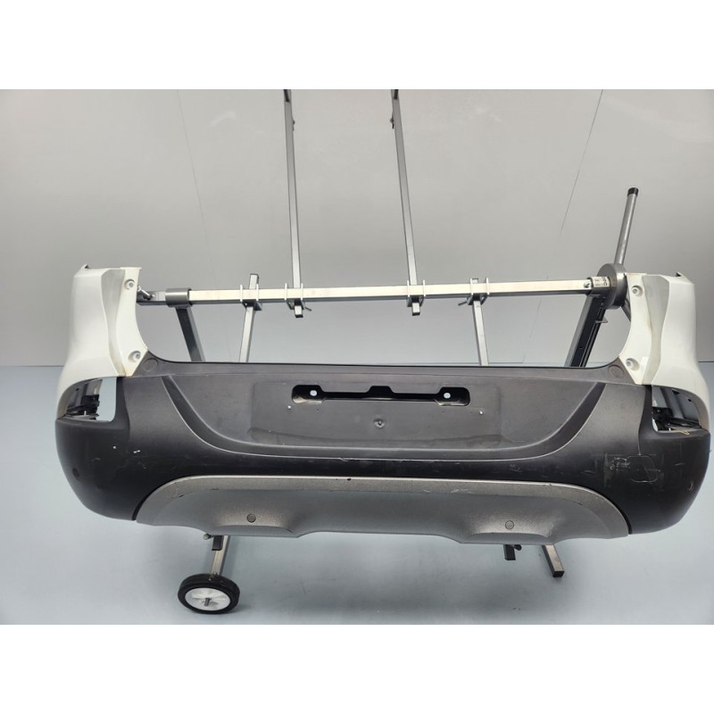 PARAGOLPES TRASERO 