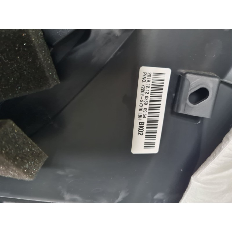 GUARNECIDO PUERTA DELANTERA DERECHA 7220237010 