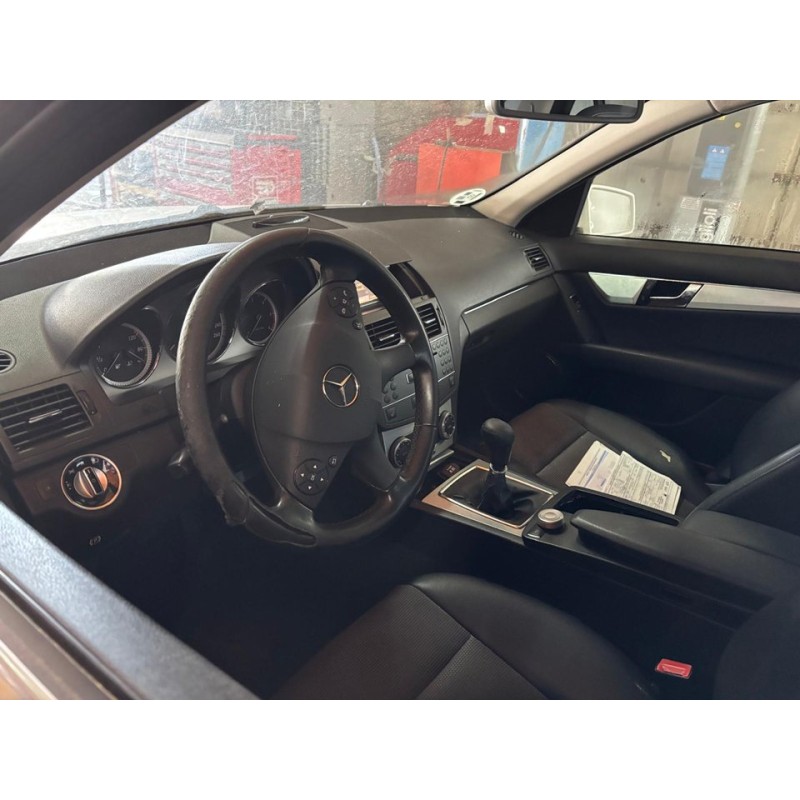 mercedes-benz clase c (w204) berlina del año 2010
