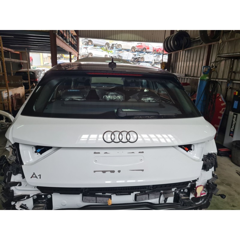 PORTON TRASERO 82A827025B 