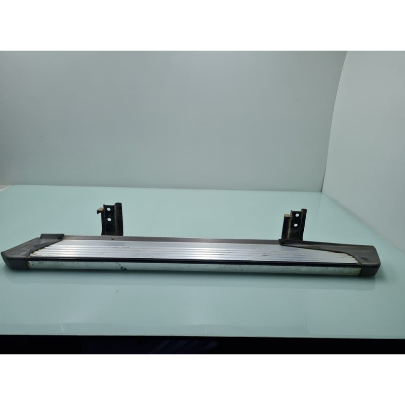 ESTRIBO LATERAL IZQUIERDO 96116VB000 
