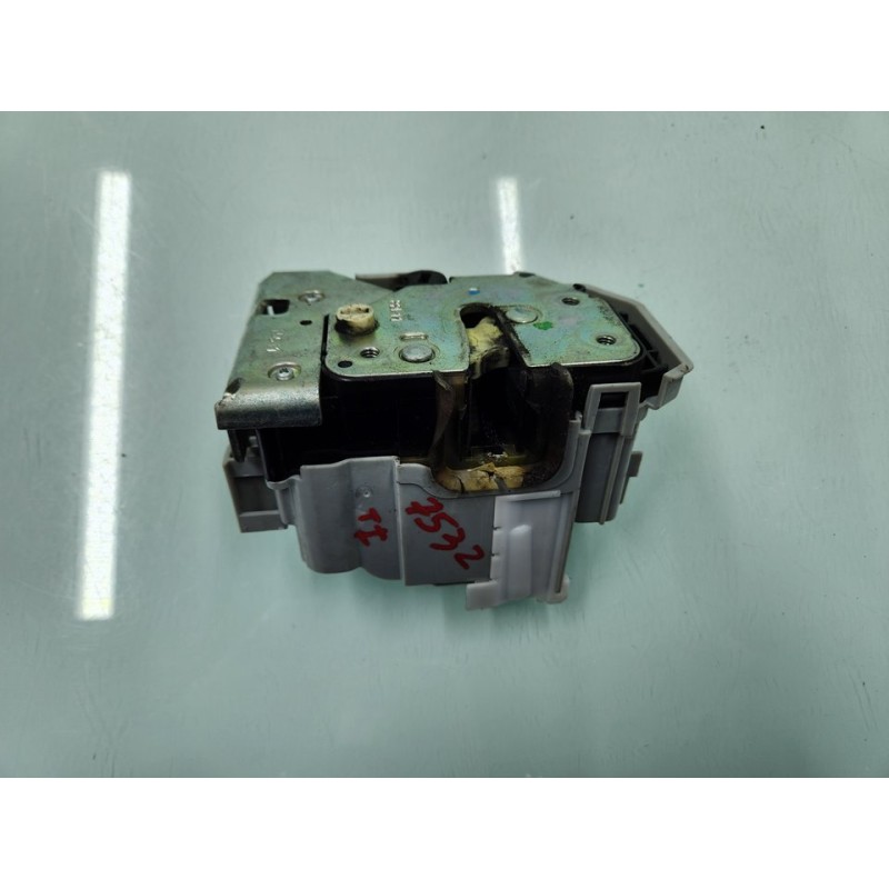 CERRADURA PUERTA TRASERA IZQUIERDA 51833776 