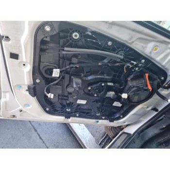 ELEVALUNAS DELANTERO IZQUIERDO 824702W120 