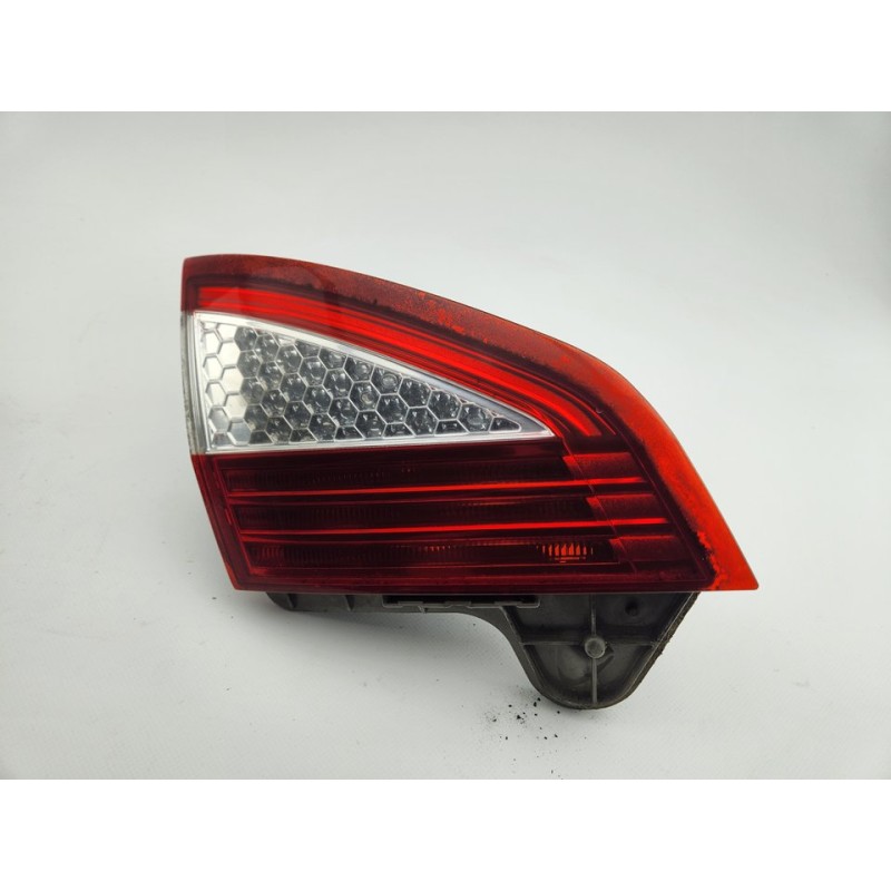 PILOTO TRASERO IZQUIERDO INTERIOR 7S7113A603NF 