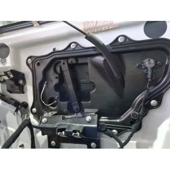 ELEVALUNAS DELANTERO DERECHO HK8323200AJ 