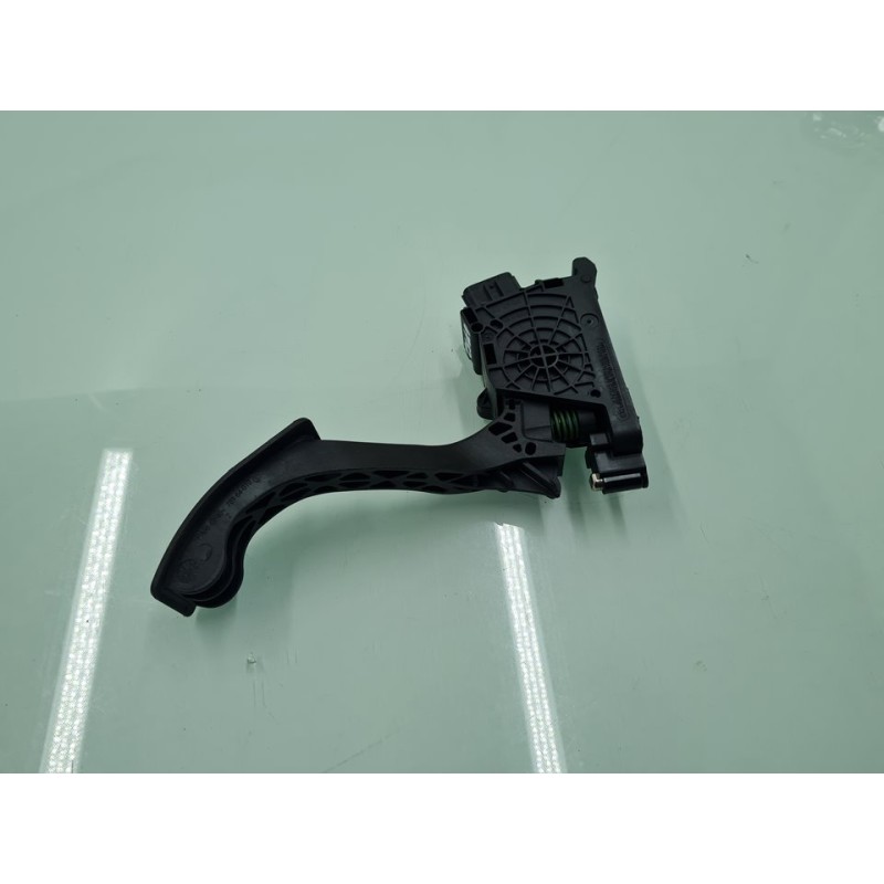 PEDAL ACELERADOR 2Q1723503 