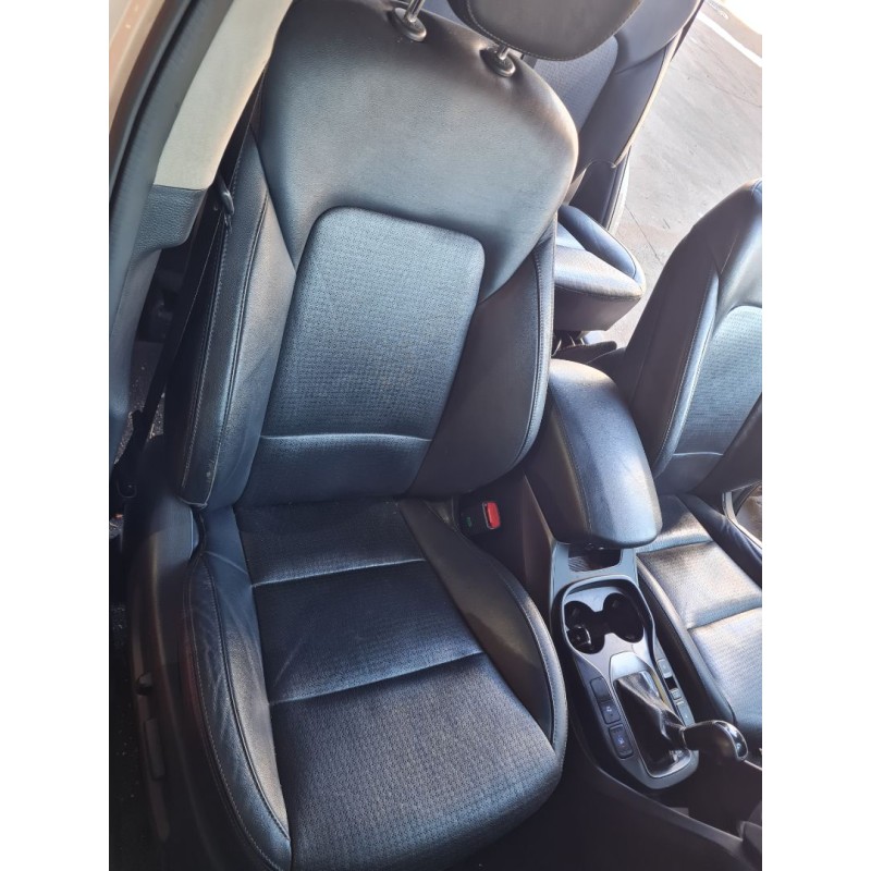 ASIENTO DELANTERO DERECHO 