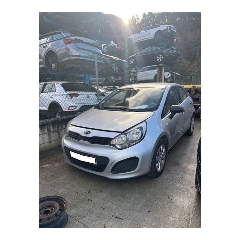 kia rio del año 2013