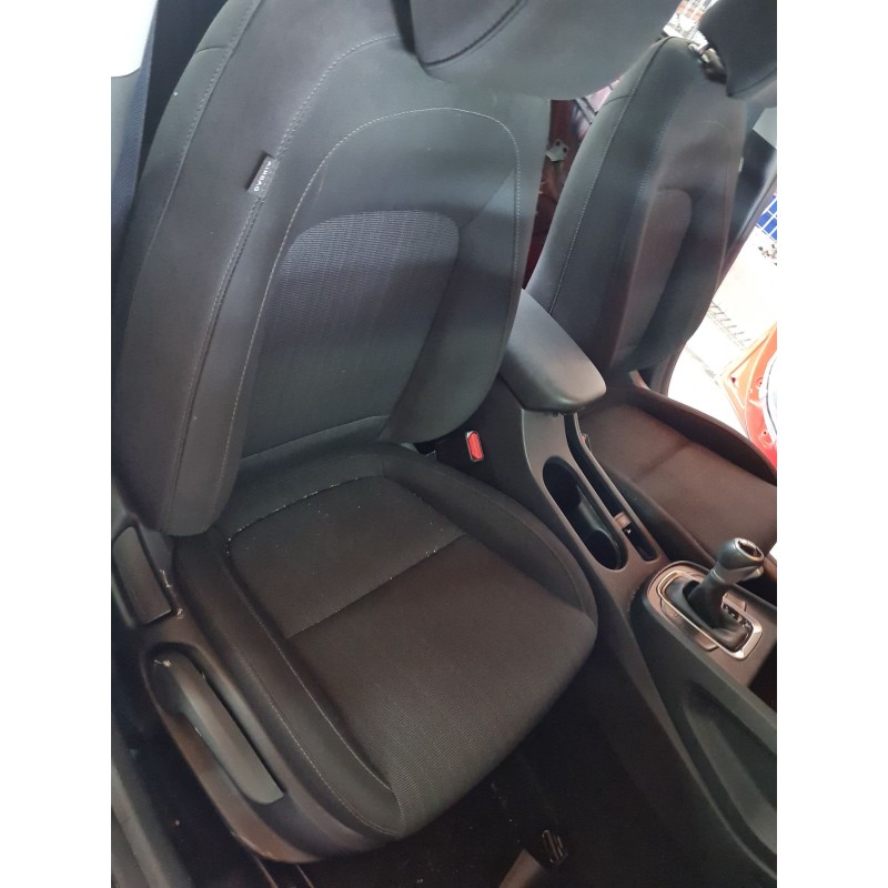 ASIENTO DELANTERO DERECHO 