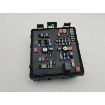 CAJA RELES / FUSIBLES KK3T14D068ND 
