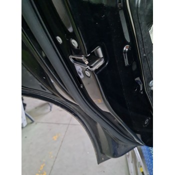 CERRADURA PUERTA TRASERA IZQUIERDA A2047302735 