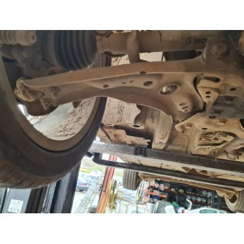 BRAZO SUSPENSION INFERIOR DELANTERO DERECHO 