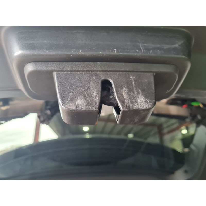 CERRADURA MALETERO / PORTON 