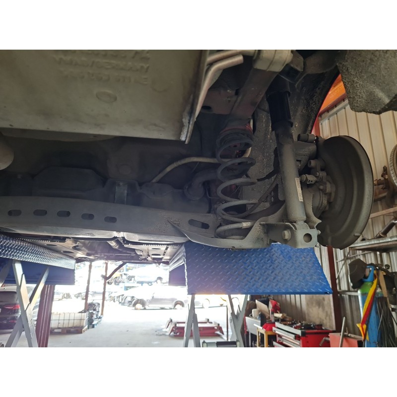 EJE TRASERO 5Q0501049BB 