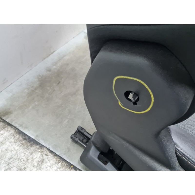 ASIENTO DELANTERO DERECHO 