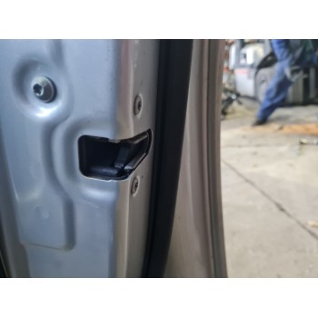 CERRADURA PUERTA DELANTERA DERECHA 