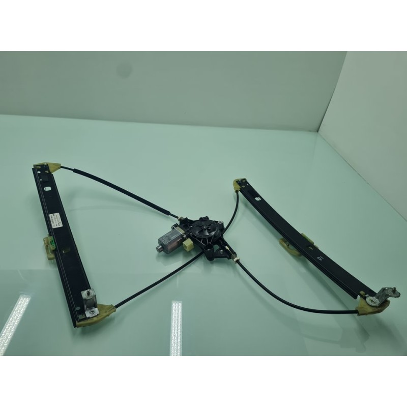 ELEVALUNAS DELANTERO IZQUIERDO 8W0837461 
