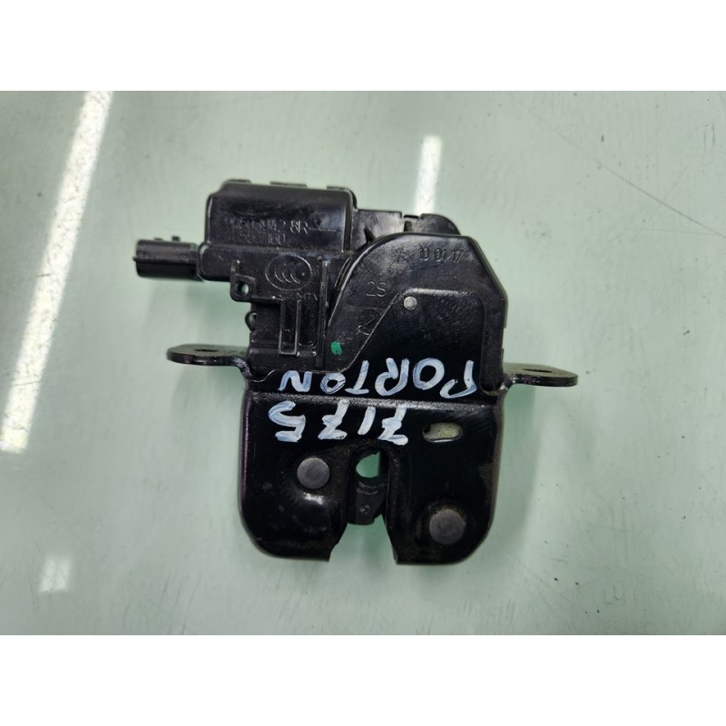 CERRADURA MALETERO / PORTON 905039428R 