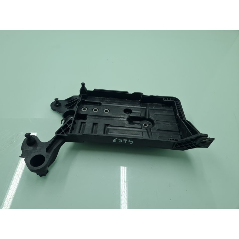 SOPORTE BATERIA 5Q0915331K 