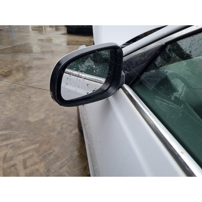 RETROVISOR IZQUIERDO 